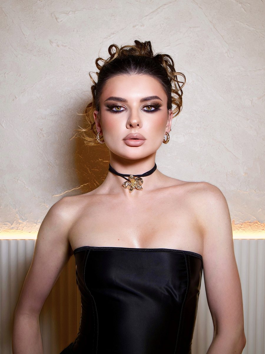Festive makeup with a bold eye